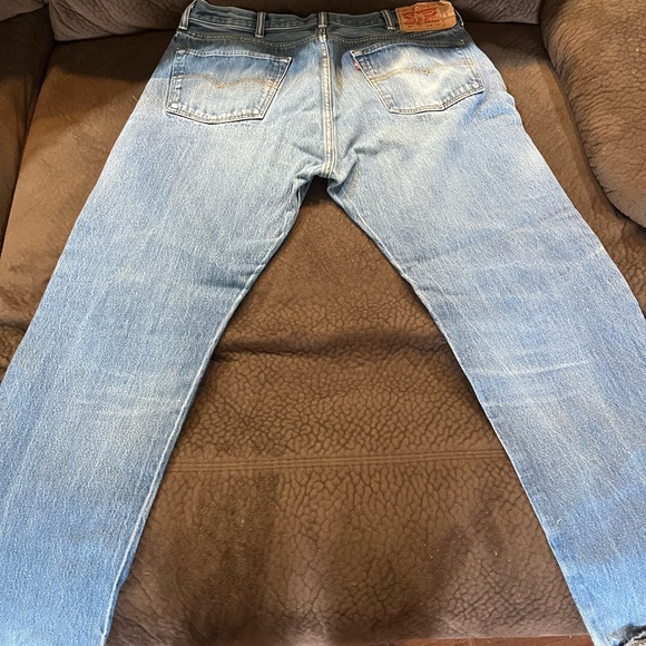 Levi's - Picture 4 of 5